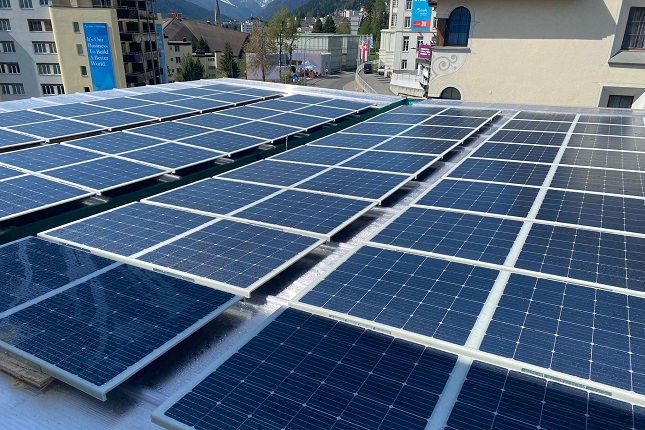 SABIC 和 SOLARGE 展示轻型圆形太阳能电池板的开发和商业化